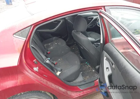 2016 Hyundai Elantra Value Edition z USA, uszkodzony, nr VIN 5NPDH4AE5GH732455